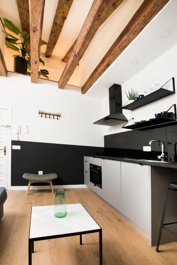 Redondilla Apartment มาดริด ภายนอก รูปภาพ