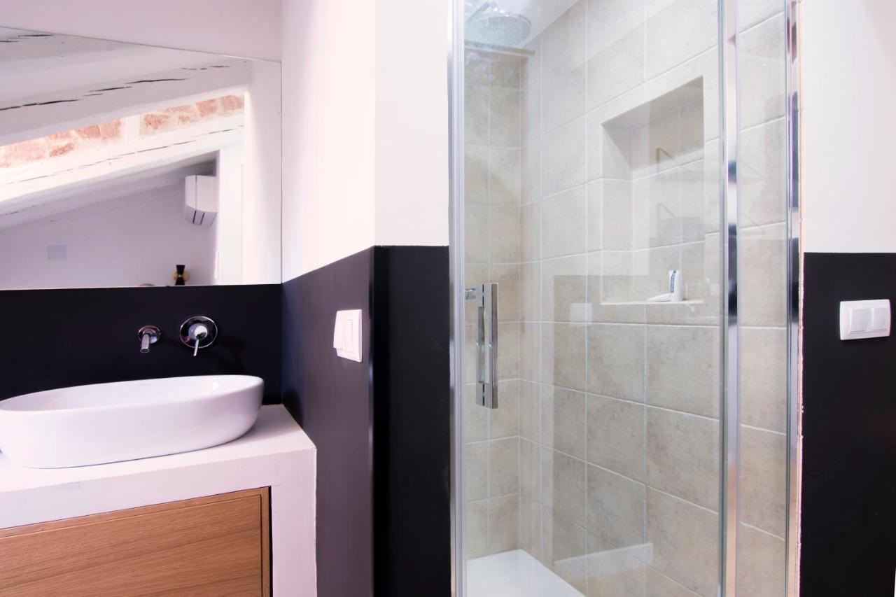 Redondilla Apartment มาดริด ภายนอก รูปภาพ